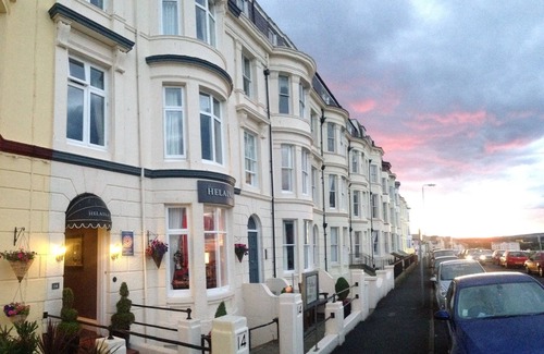 Scarborough Apartment | Suite Penthouse Ensuite with Sea View