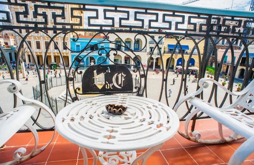 Old Havana Hotel | Suite Plaza Vieja, "Luxury Holiday in Old Havana"