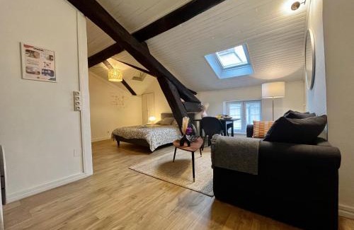 Brotteaux Apartment | Suite Polka