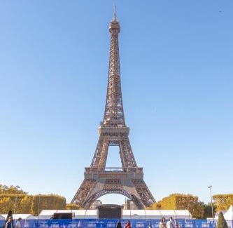 Quartier du Gros-Caillou Apartment | SUITE RAPHAEL Tour Eiffel