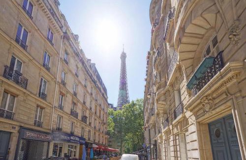 Quartier du Gros-Caillou Apartment | SUITE RAPHAEL Tour Eiffel