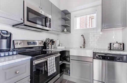 Radcliffeborough Apartment | Suite Retreat on Coming Street ~ Walk Everywhere!