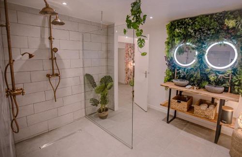 Montpellier City-Centre Apartment | Suite romantique avec Jacuzzi - Hypercentre, Comédie