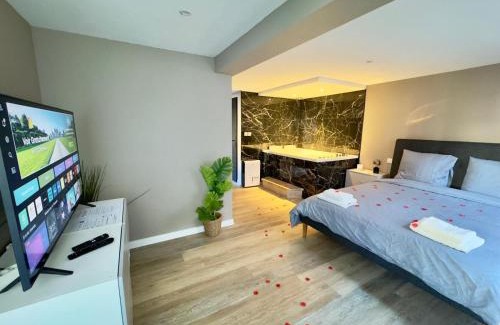 Cuincy Apartment | Suite Romantique - Balneo Privé - Parking