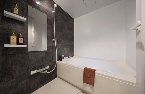 Minamisenba Apartment | Suite Room 4/Osaka Ōsaka