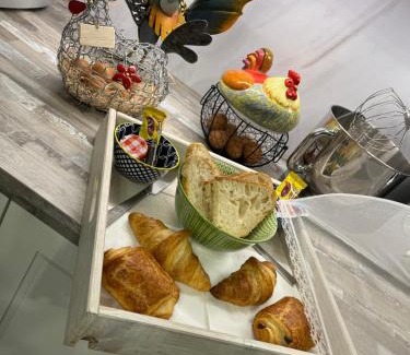 Brue-Auriac Bed & Breakfast | Suite Saint Esteve avec balneo au cœur d'un hameau