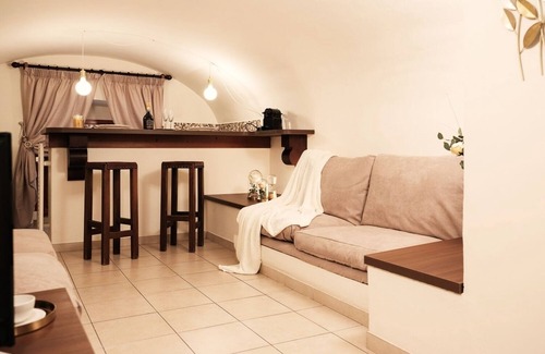 Roman Quarter Apartment | Suite San Domenico - Turin Center, free Wifi, Digital TV