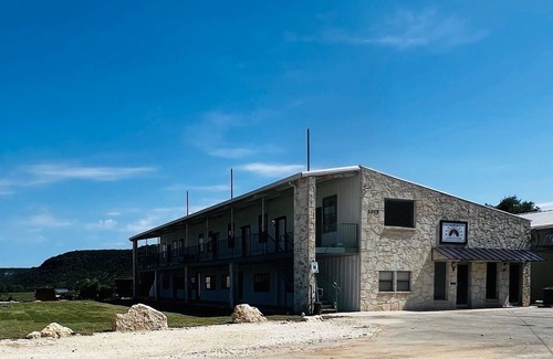 Canyon Lake Apartment | Suite Seven at Rio Cielo