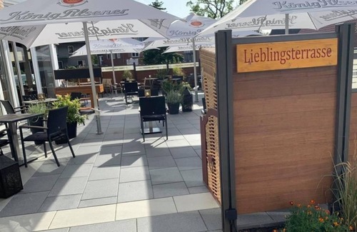 Center House | Suite, shower or bath, WC - Hotel Stadt Aurich