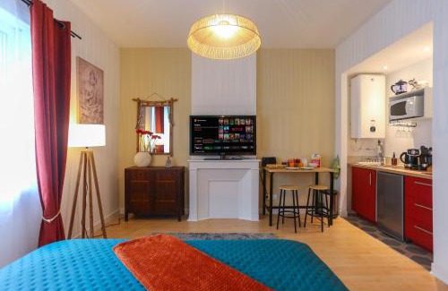 Amiens Apartment | Suite ZEN Balnéo &Table massage proche Cathédrale