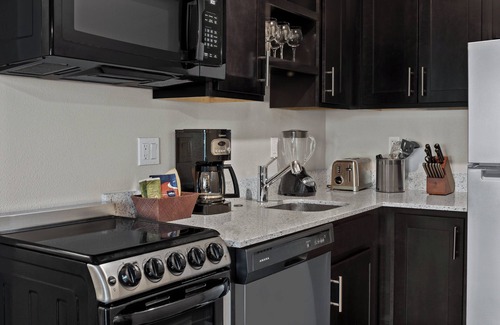 Fisherman's Wharf Hotel | Suites At Fishermans Wharf