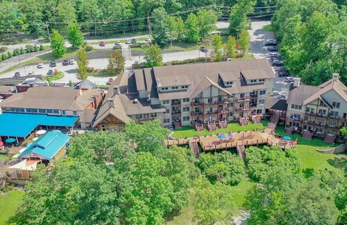 Thayerville Condo | Suites at Silver Tree A124