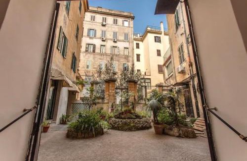 Rione III Colonna House | Suites by Chloe