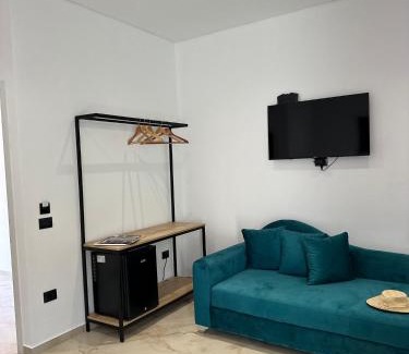 Qafe e Gjashtes Apartment | Suites by Era