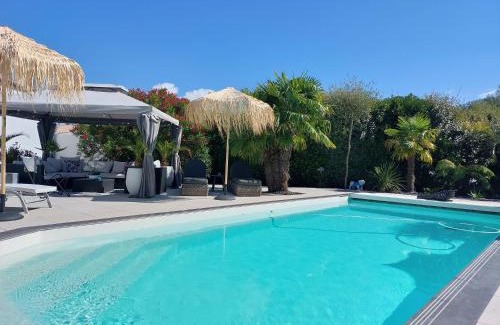 Saint Laurent de la Pree Bed & Breakfast | Suites by Aix Keys avec jacuzzi privatif 5 min des plages Fouras