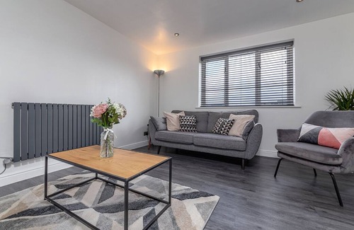 Woolwich Riverside Apartment | Suites by Rehoboth ★ Thames View ★ Woolwich