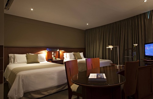 Macrodistrito Sur Hotel | Suites Camino Real
