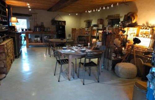Genouillac House | Suites de Campagne Les Eydieux, petits déjeuners inclus