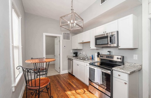 Covington Condo | Suites on Main 3 Summ