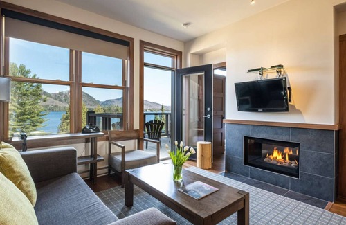 Lac Superieur Village Condo | Suites-sur-Lac 2-Bedroom Deluxe Suite: