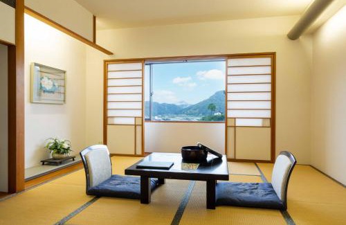 Kinosaki Onsen Hotel | Suizansou