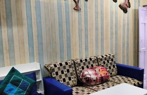 The Mall Road House | Sukoon Homestay with 6-bedroom, Cafe, WiFi on Mall Road Mussoorie