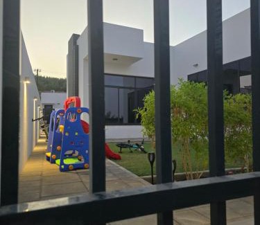 Seeb House | Sukoon Wadi Alkhoud Stay