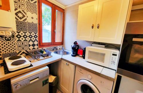 L'Economie Apartment | SULLY Studio 24 m2 Paris Nord