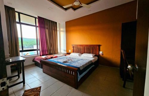 Mahabaleshwar Bed & Breakfast | Suman Cottage & Bungalow