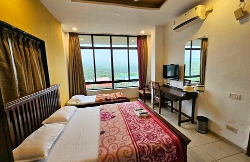 Mahabaleshwar Bed & Breakfast | Suman Cottage & Bungalow