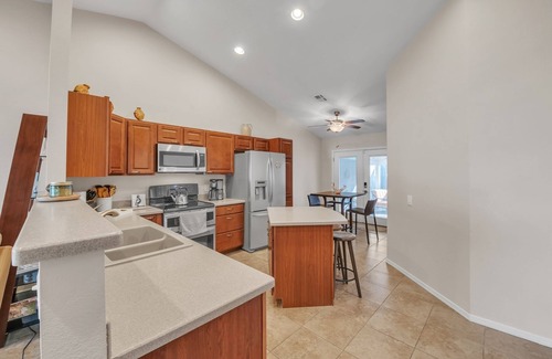 Paradise Valley Village House | Summer All Year Round 2 Bedroom Home by RedAwning