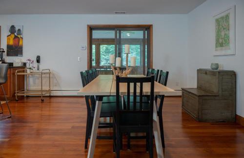 Sheffield House | Summer and Fall in Sheffield with Monthly Special Pricing Available