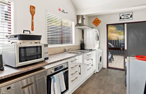 Queenstown House | SUMMER AND SKI GROUP GETAWAY