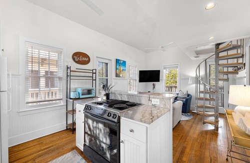 Rosemary Beach House | Summer Availability! Blu Manor - Carriage House! South of 30A in Rosemary Beach! 2 Adult Bikes!