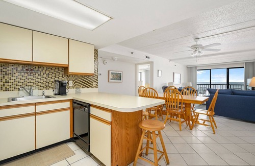 Midtown Ocean City Condo | Summer Beach 603-Beautiful Oceanfront condo!