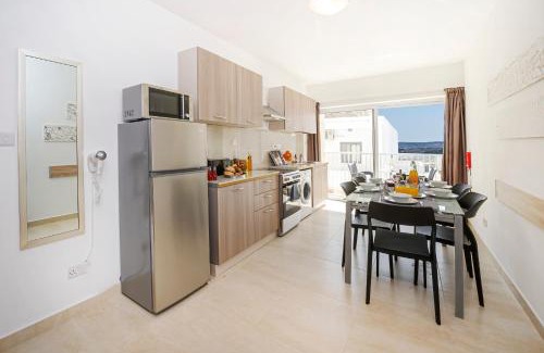Mellieha Apartment | Summer Breeze Comfort Sunny Apartments close to the sandy beaches - by Getawaysmalta