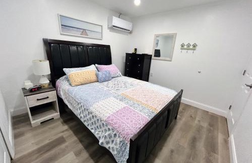 Colonial Hills Apartment | Summer Breezes