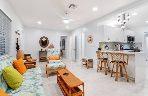 Harbor Village House | Summer By The Sea 2 (5 Minutes to the beach!)