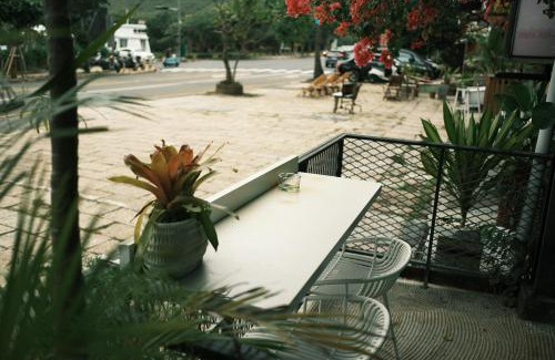 South Beach House | Summer Delight B&B