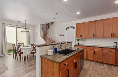 East Mesa House | Summer Desert OASIS