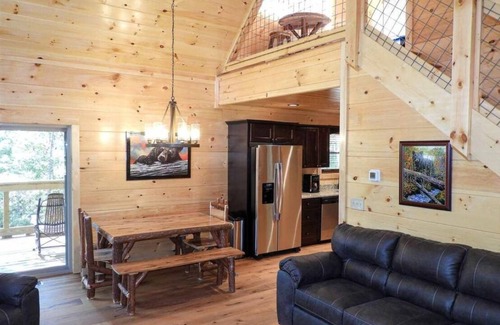 Gatlinburg - Pigeon Forge Cabin | Summer Discounts! Cozy Cabin w/Fire Pit, Game Room, Hot Tub near Downtown