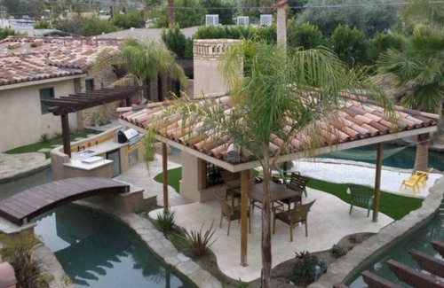 Warm Sands Villa | SUMMER DISCOUNTS! VERY LARGE POOL! 8ft Deep. STAYS COOL! LAZY RIVER TOO!