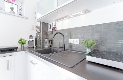 Lutt Kiepenbarg Apartment | Summer Dream vacation apartment with French balcony in Scharbeutz
