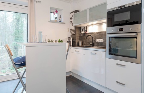 Lutt Kiepenbarg Apartment | Summer Dream vacation apartment with French balcony in Scharbeutz