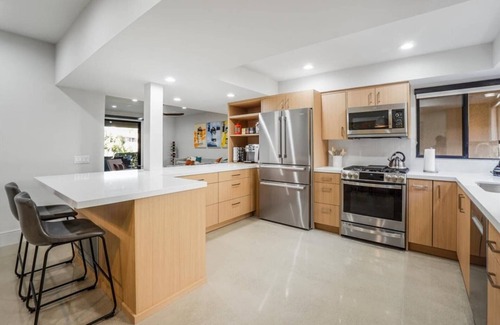 Palm Desert Condo | Summer Escape: Save 25% Now!