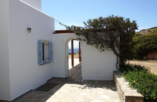 Soros House | Summer Family Sea View Villa Antiparos