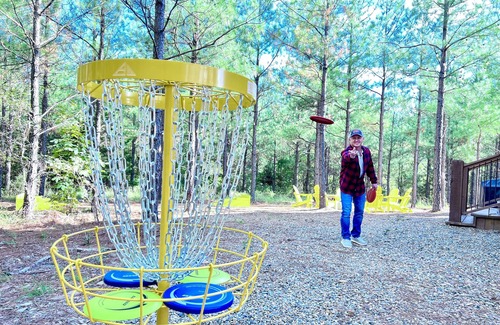 Pickens Cabin | Summer Fun, Arcade Game, Disk Golf, Hot Tub, Play set