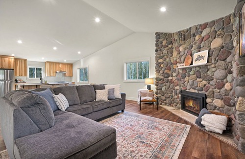 Deming House | Summer Fun On The Nooksack River