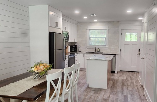 Miramar Beach House | Summer Haven *1 min walk to private beachn
