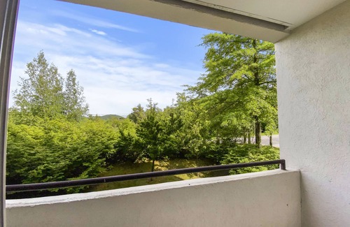 Warren Condo | Summer Haven Hideaway